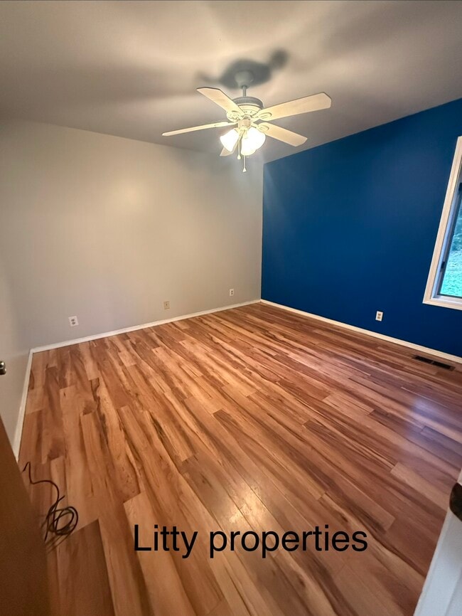 Building Photo - 943 Redwing Trail