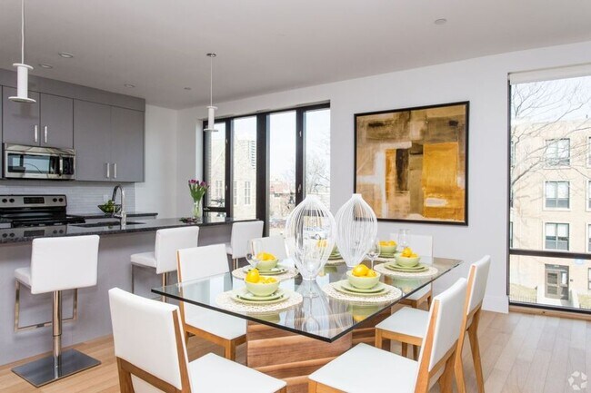 Building Photo - 1460 Tremont St