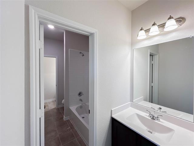 Building Photo - 412 Mockingbird Ln