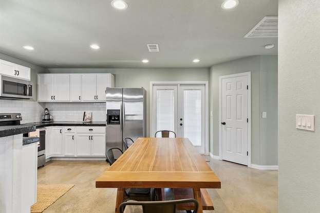 Building Photo - 6301 Hunterwood Dr