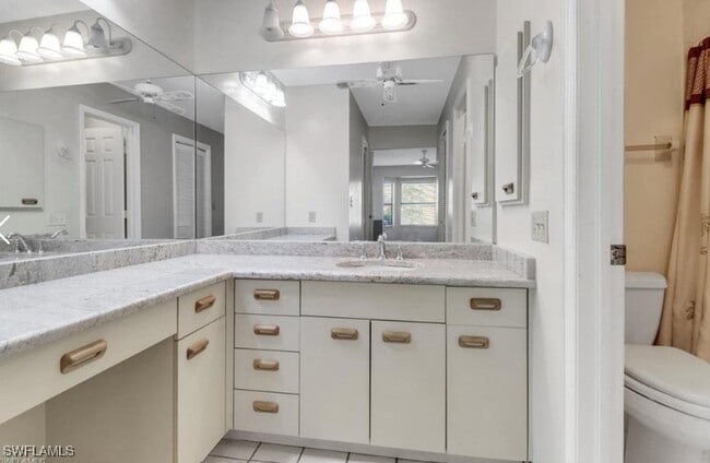 Building Photo - 10772 Regent Cir