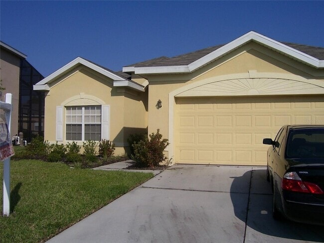 Primary Photo - 420 Moss View Cir