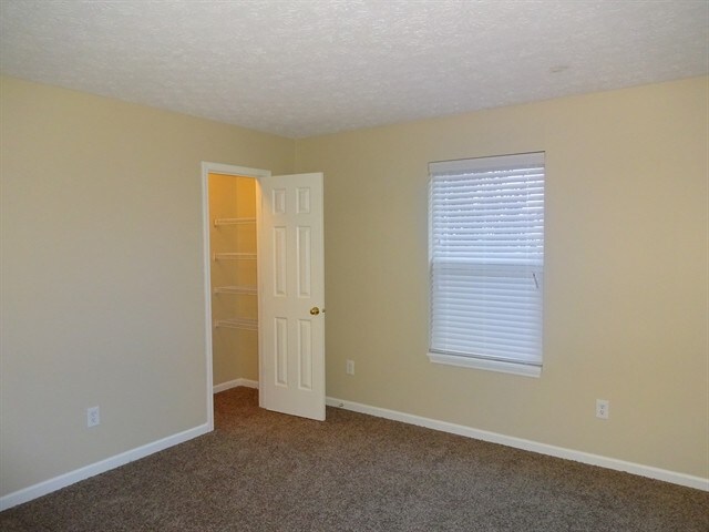 Building Photo - 11730 Sinclair Dr