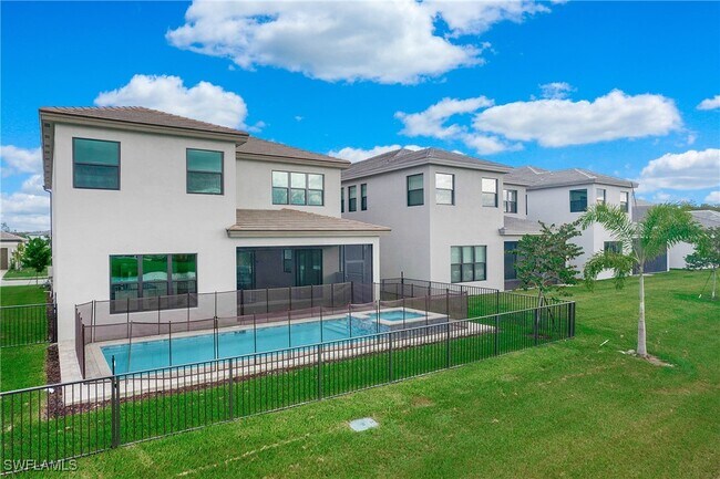 Building Photo - 12794 Woodbury Dr