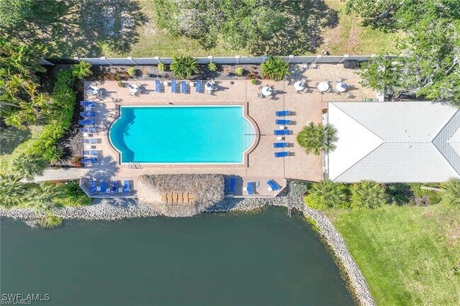 Building Photo - 870 Gulf Pavillion Dr