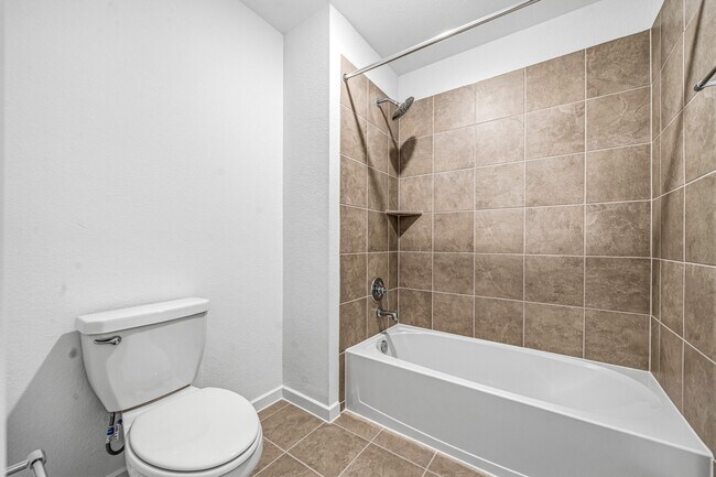 Building Photo - 22135 Rangemore Dr
