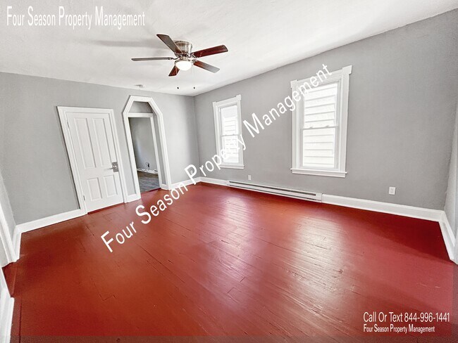 Building Photo - 116-118 Elm St