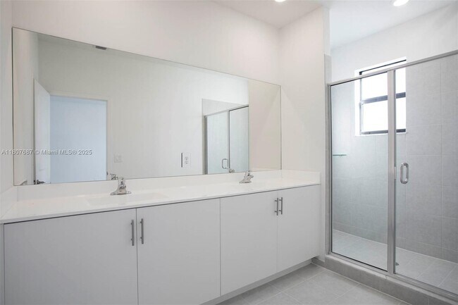 Building Photo - 28617 SW 133rd Pl