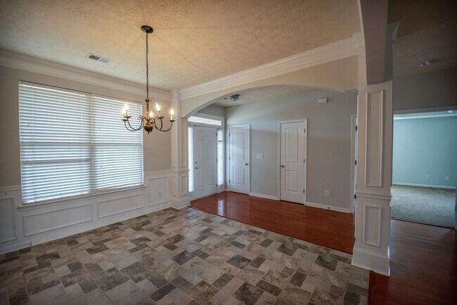 Building Photo - Fantastic Home Available for Rent Today!