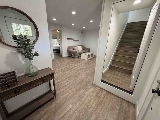 Building Photo - 2600 Townsend Dr