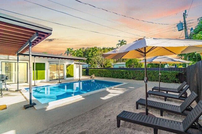 Building Photo - 6540 Park St