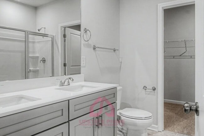 Building Photo - 378 Highline Trl