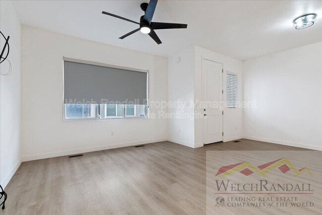 Building Photo - 15271 S Reins Wy