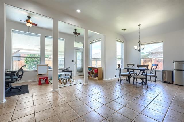 Building Photo - 2860 Prado