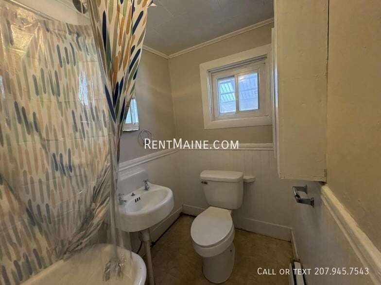 Building Photo - 124 York St