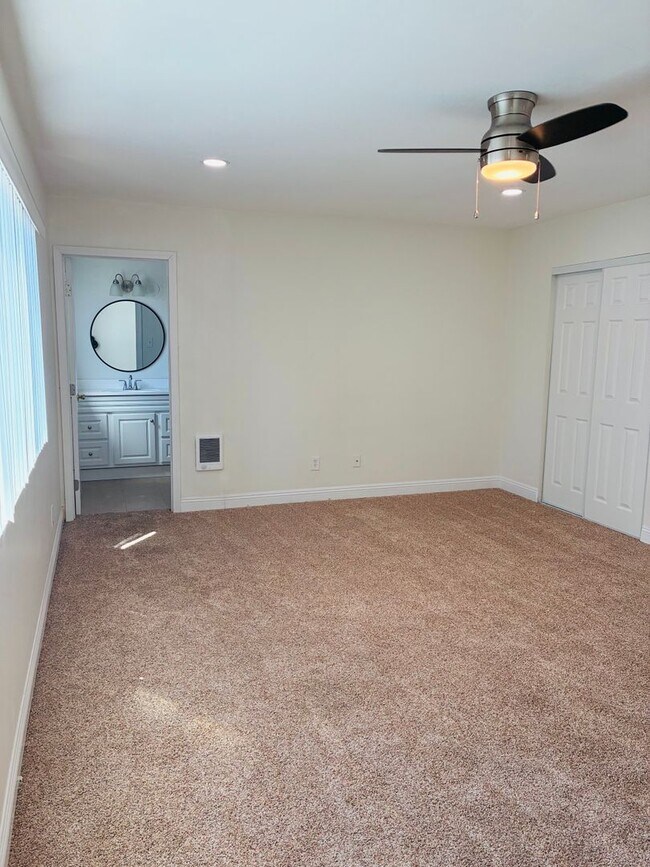 Building Photo - BEAUTIFUL 3 BEDROOM/ 2 BATH- ONE TIME RENTAL