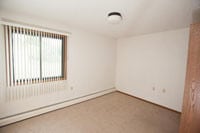 Building Photo - 1551 Falcon Dr