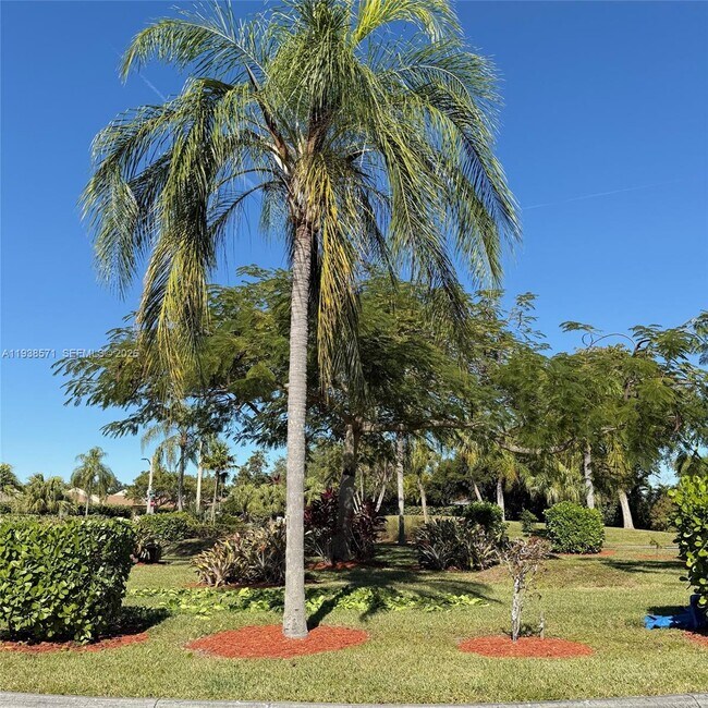 Building Photo - 12144 SW 110th St Cir W