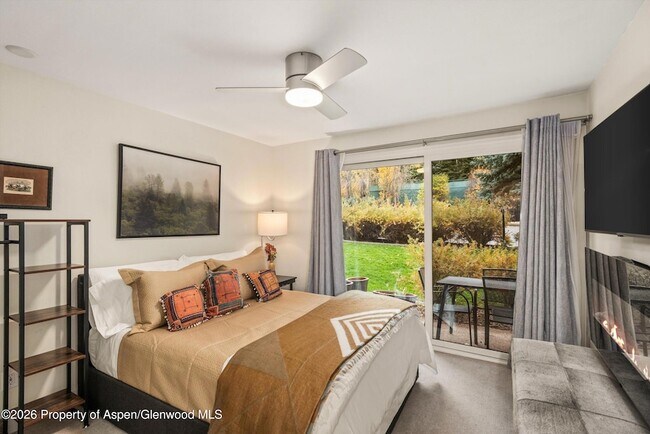 Building Photo - 205 E Durant Ave