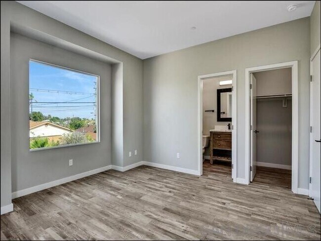 Building Photo - HAW - Herman Ave