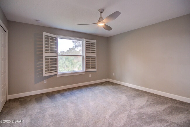 Building Photo - 1320 N Beach St