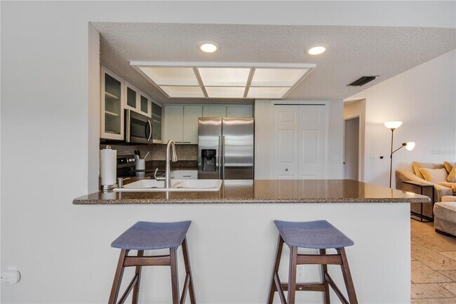 Building Photo - 720 Killarney Bay Ct