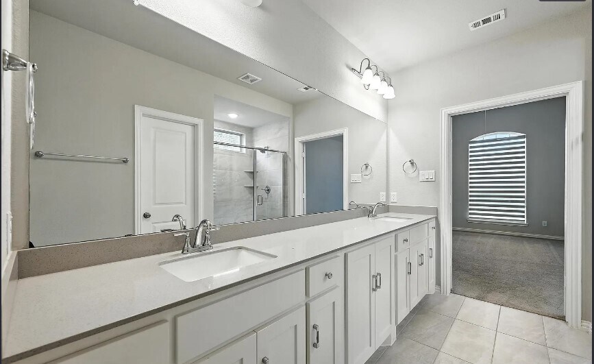 Building Photo - 12559 Ravine Creek Rd