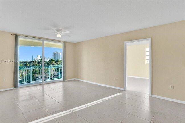 Building Photo - 201 Golden Isles Dr