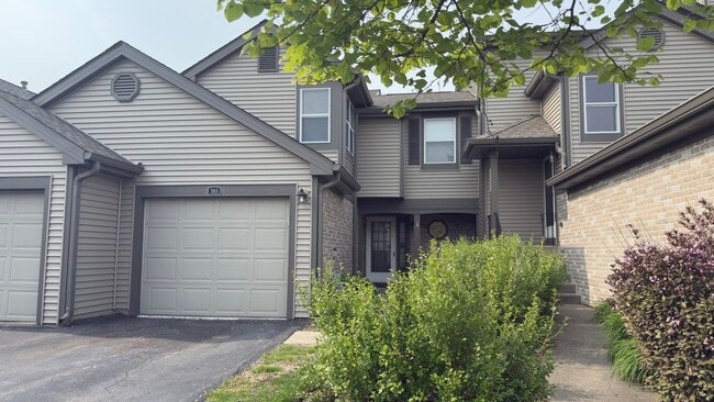 Primary Photo - 385 Grissom Ct