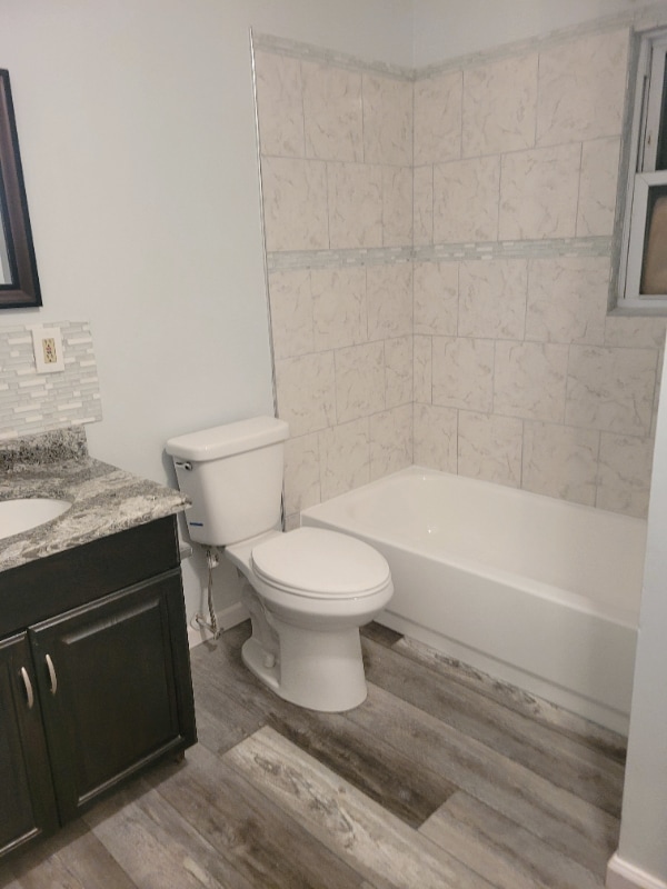 Building Photo - 972 Henhawk Rd