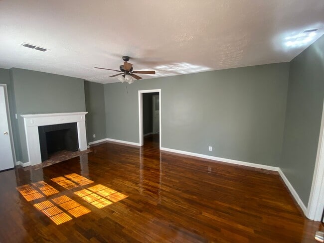 Building Photo - **AVAILABLE NOW**East Columbus, GA 4 Bedro...