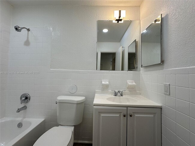 Building Photo - 108 NW 1st St