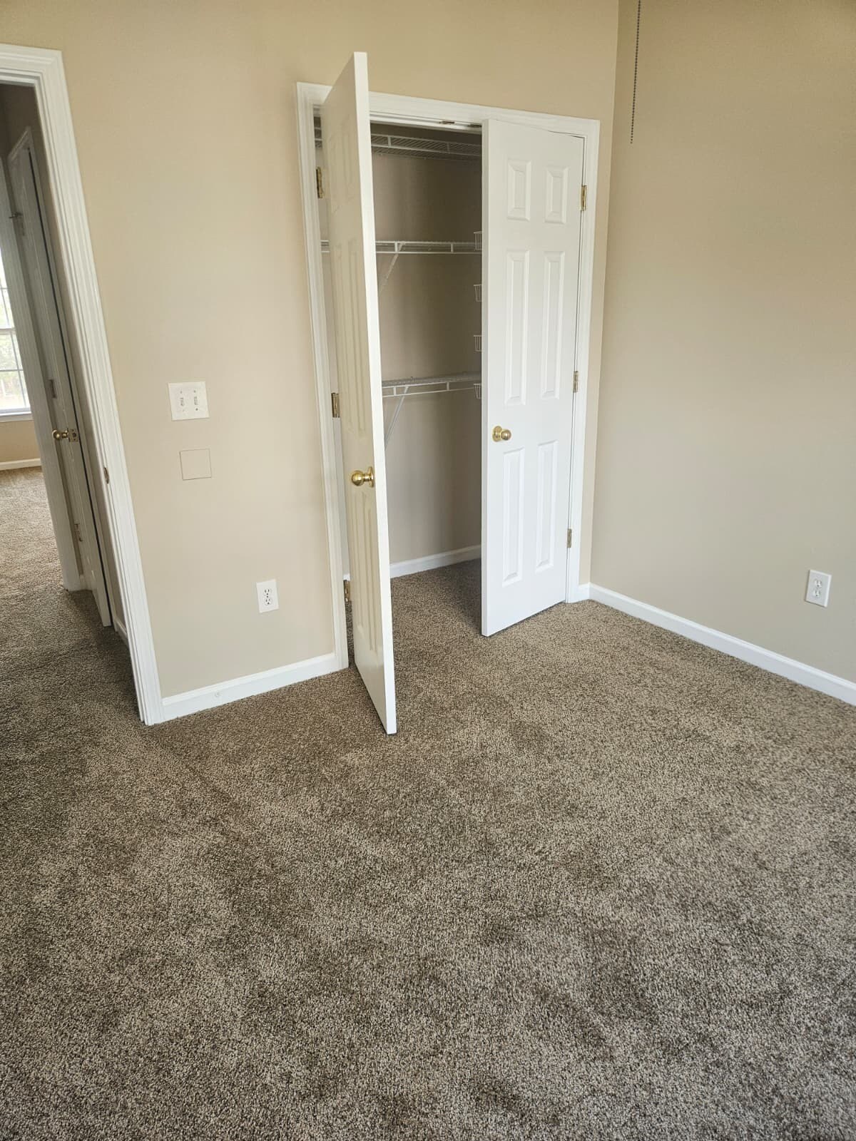 Building Photo - 500 Jaclyn Cir