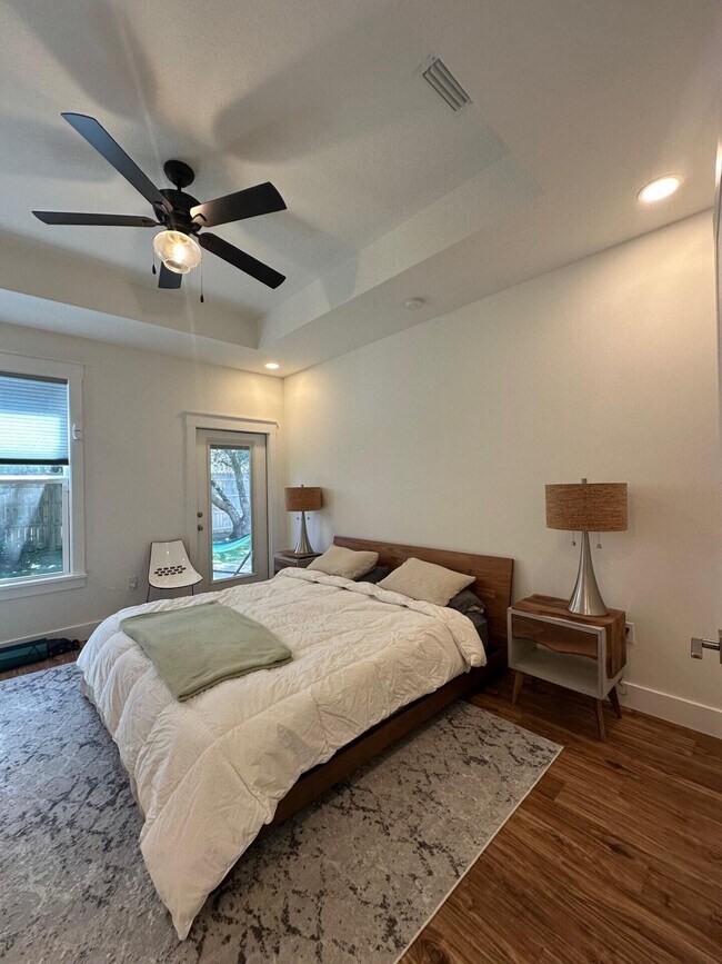 Building Photo - 4819 Whitewood Rd