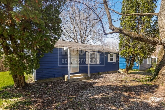 Building Photo - One bedroom, one bathroom single in Springfield.