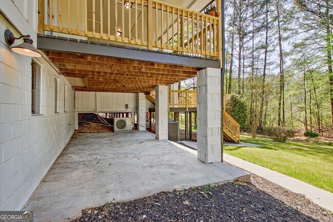 Building Photo - 140 Mary Freeman Rd