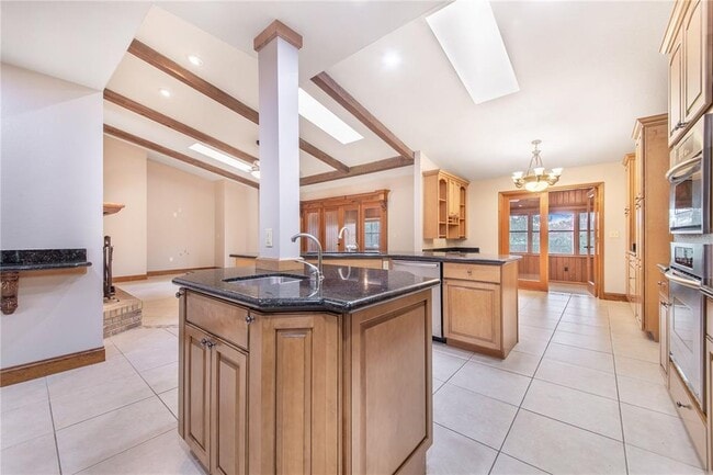 Building Photo - 7740 Lake Hatchineha Rd