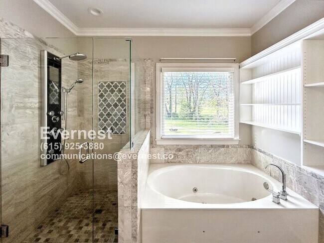 Building Photo - 4-Bedroom, 3.5-Bathroom Home in a Peaceful...