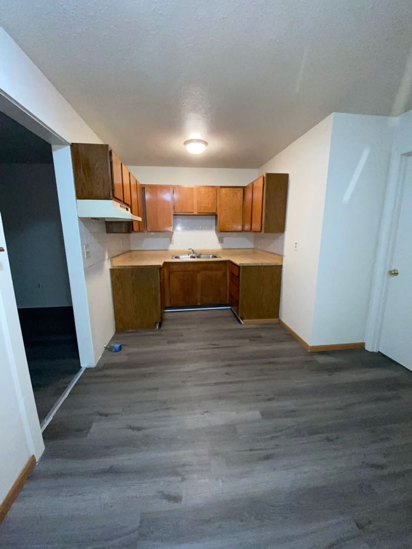 Building Photo - 105 Pelican Dr