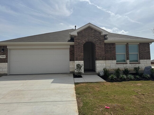 Building Photo - 1504 Tin Roof Rd