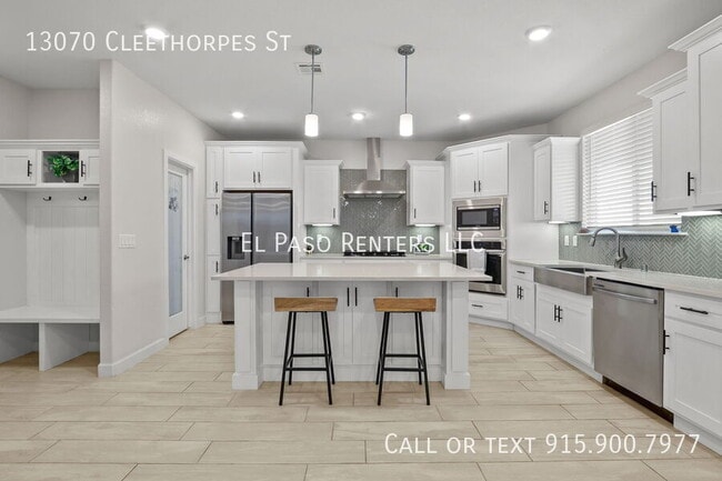 Building Photo - 13070 Cleethorpes St