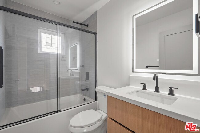 Building Photo - 4527 W 17th St