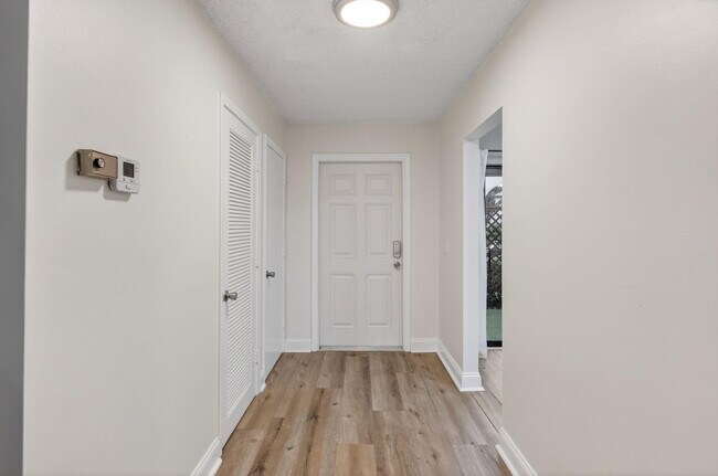 Building Photo - 21682 Cypress Rd