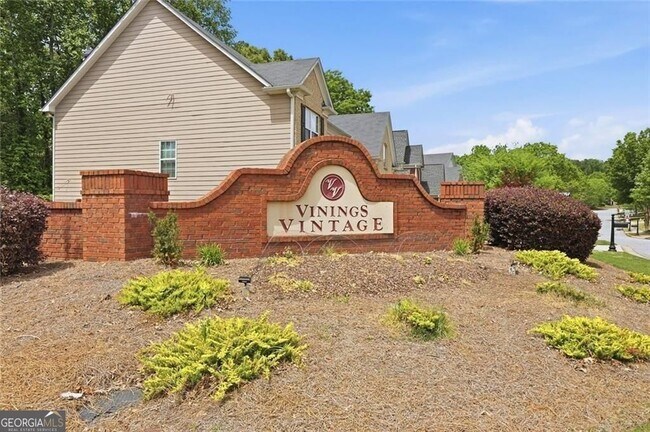 Building Photo - 6261 Vinings Vintage Dr SE