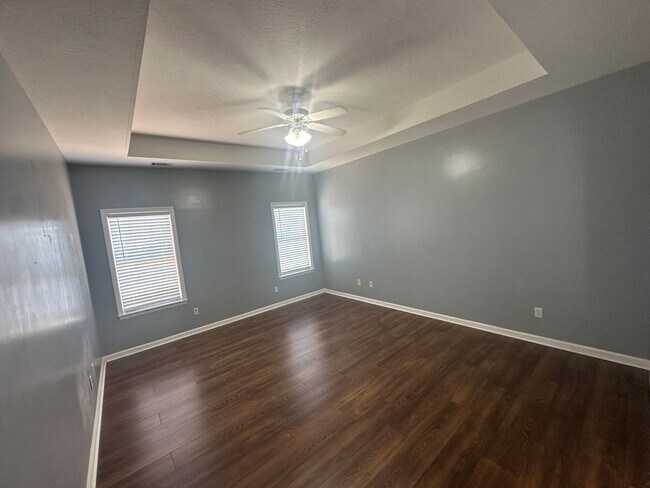 Building Photo - Beautiful 5 BR, 2.5 BA Home in Columbia County!