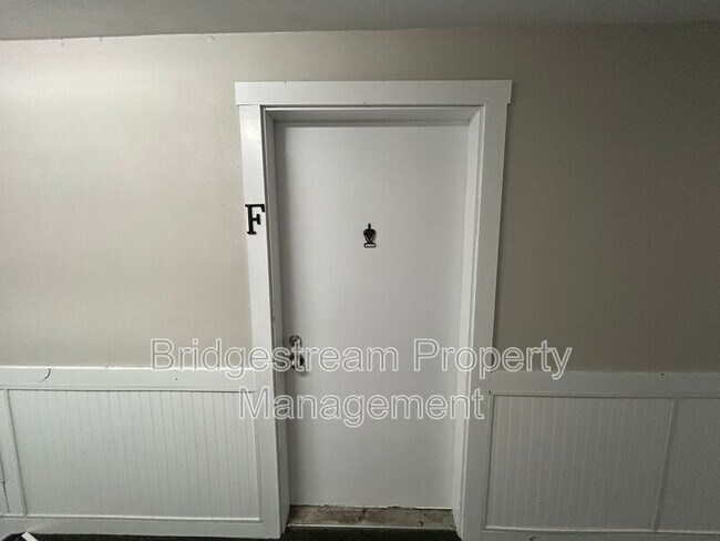 Building Photo - 75 N Gebhart Church Rd