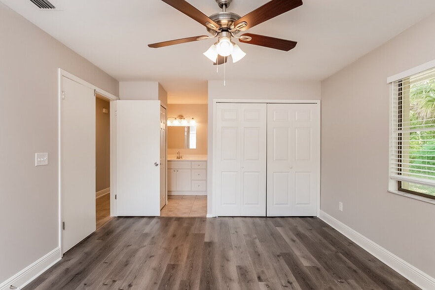Building Photo - 1637 E Sandpiper Trail