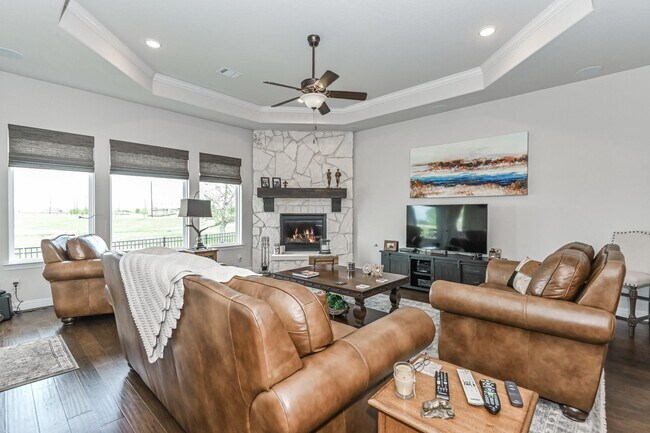 Building Photo - 6110 Meadow Bluff Ct