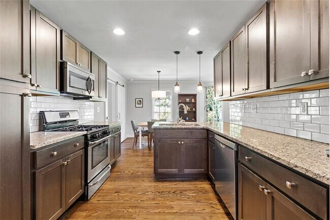 Building Photo - 1143 Willivee Dr