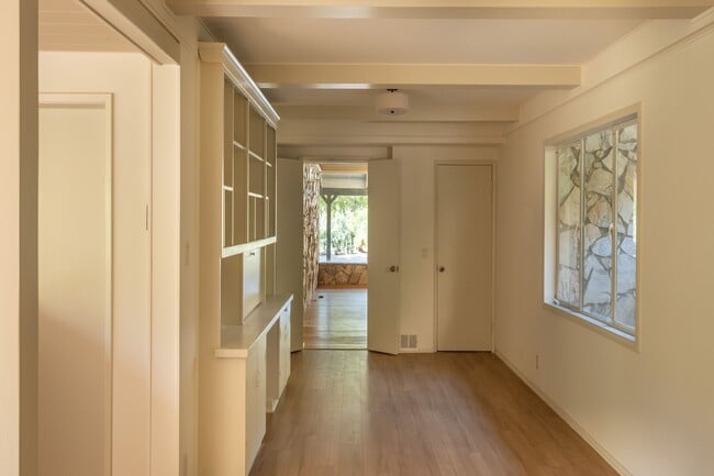 Building Photo - 1365 N Wetherly Dr